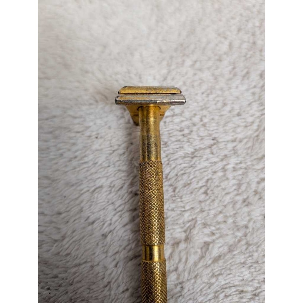 Merkur Solingen DE Safety Razor Gold Vintage German Double Edge Shaving Tool - Picture 8 of 10